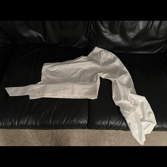 Tobi Joanne White One Shoulder Crop Top - Size Medium - Picture 5 of 11